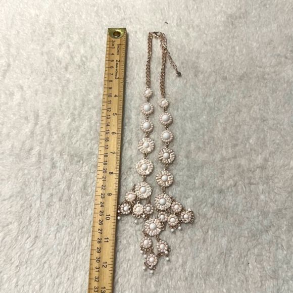 Vida Jewels Rose Gold Tone White Beaded Discs Pendant 24 Inch Statement Necklace - Picture 7 of 7